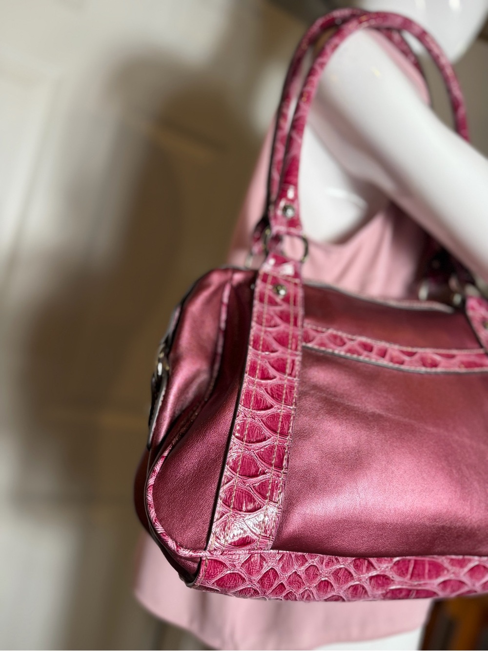 Genna De Rossi~Burgundy~Faux Leather~Croc-Embossed Detail~Double Strap~Handbag - Picture 11 of 16